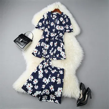 

Fashion Summer Office Lady Two Piece Outfits 2020 New Short Sleeve Flower Print Thin Blazer and Shorts Suit Matching Set