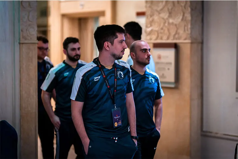 O1CN01HQ3ZS428y359Dcsx1_!!2621818000