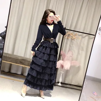 

Fashion long-sleeved gold velvet stitching ruffled layer cake long dress