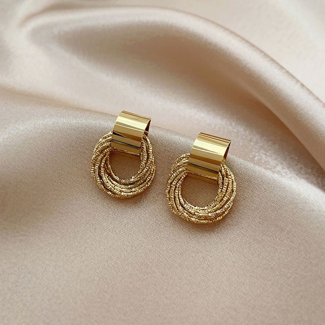 Hollow Chain Hoop Earrings For Women Gothic Geometric Gold Earrings Punk Statement Circle Earring Brincos Jewelry Girl