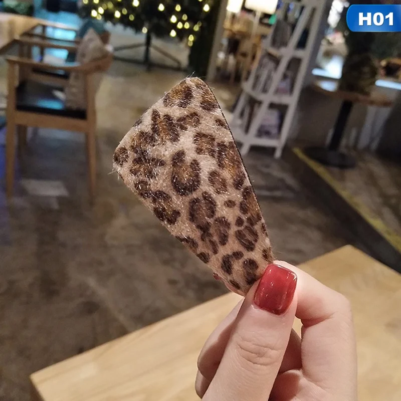 01 Корейская мода, женская леопардовая плюшевая заколка, заколка, аксессуары для волос, красивые инструменты для укладки, Прямая поставка - Цвет: 01