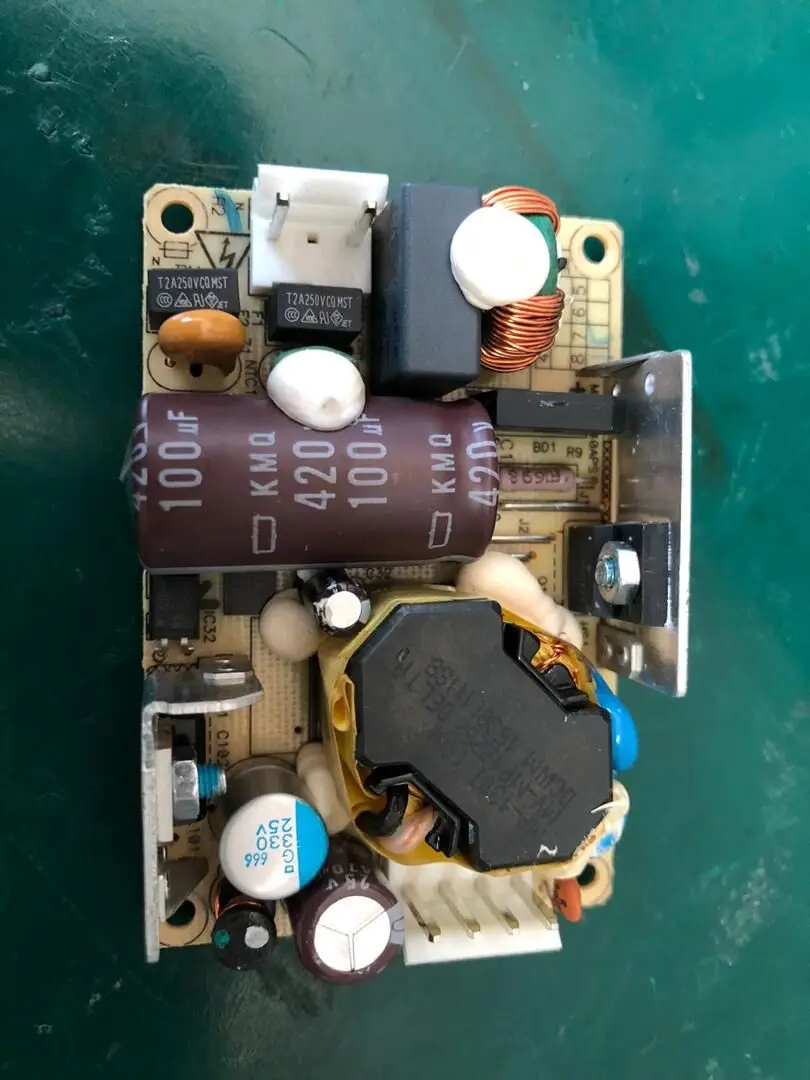 

Используется оригинальный блок питания для монитора Mindray I-MEC 8 Mindray