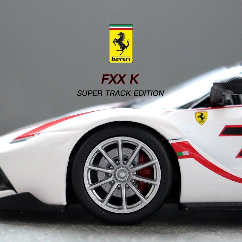 Bburago 1:24 Ferrari F12 Car Model Die-casting Metal Model Children Toy Boyfriend Gift Simulated Alloy Car Collection