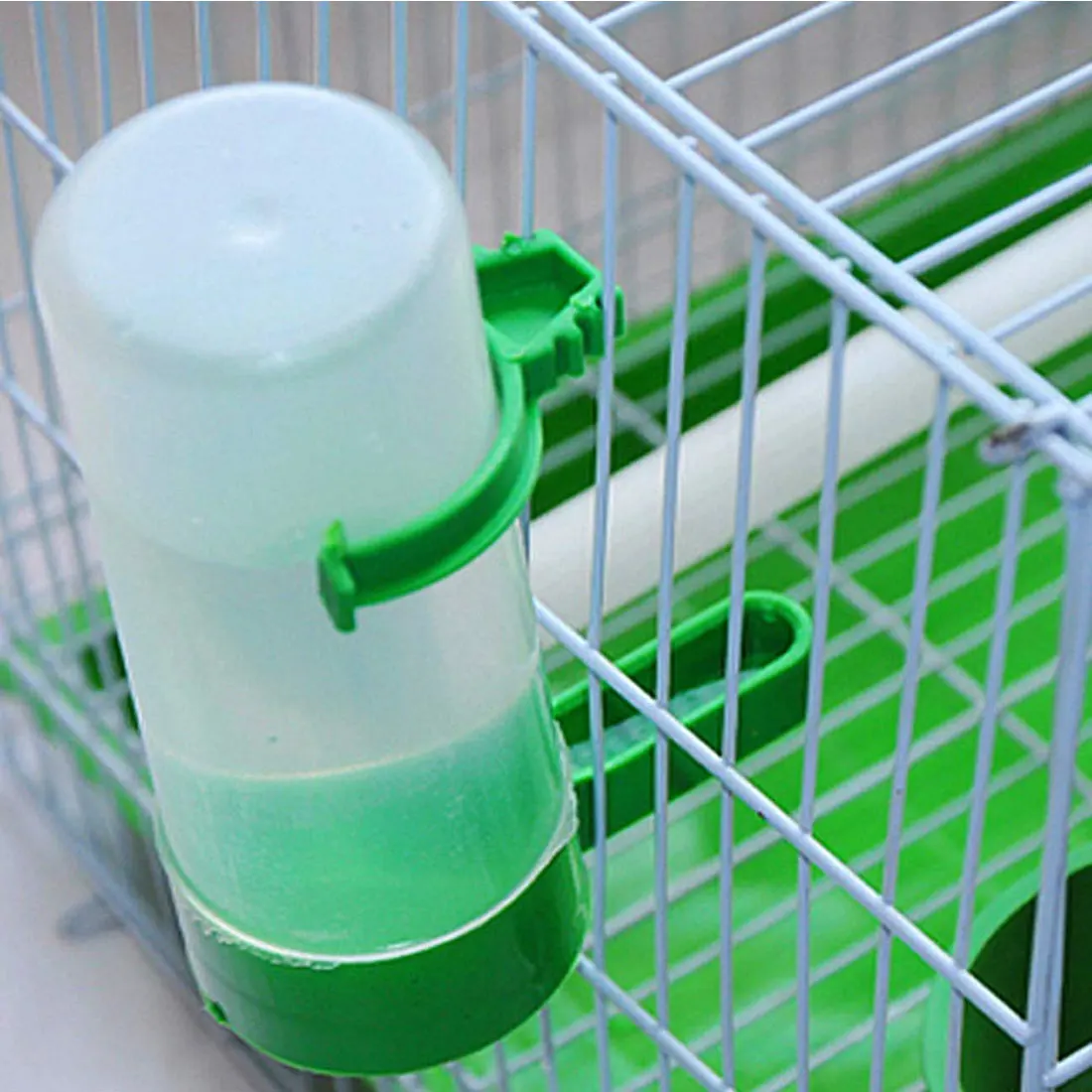 60ml/90 ml/140ml Practical Aviary Budgie Cockatiel Birds Feeding Equipment Parrot Bird Drinker Feeder Watering Plastic with Clip
