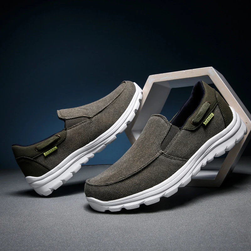 New Canvas Men Casual Shoes Breathable Footwear Autumn Spring Slip on Men Loafers Shoes Large Size 48 Tenis Feminino Zapatos