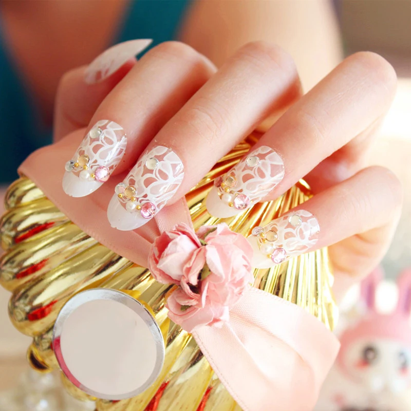 120-4cm-White-Lace-Flower-Design-Tranfer-Nail-Foil-High-Quality-DIY-Nail-Art-Decals-Sticker (1)