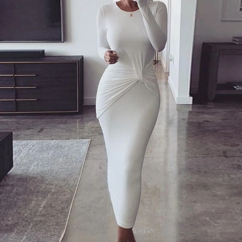 Женское трикотажное облегающее платье с разрезом и длинным рукавом высокой