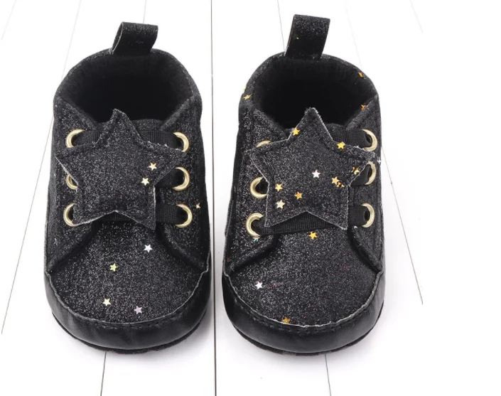 Обувь для новорожденных девочек; обувь принцессы для новорожденных; обувь для малышей с милым принтом в виде сердца; Детские ботиночки для маленьких девочек; Новинка года; обувь для первых шагов