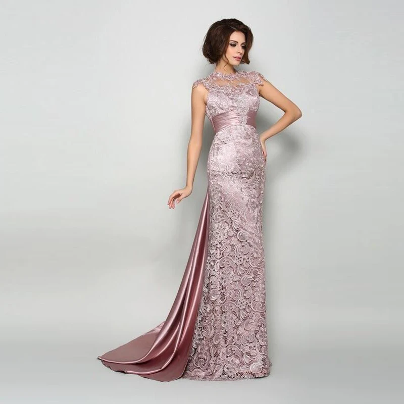 

New Charming Rose Pink Lace Cap Sleeves Mother of the Bride Dresses Cut Out Back Pleating Wedding Guest Dress With Train