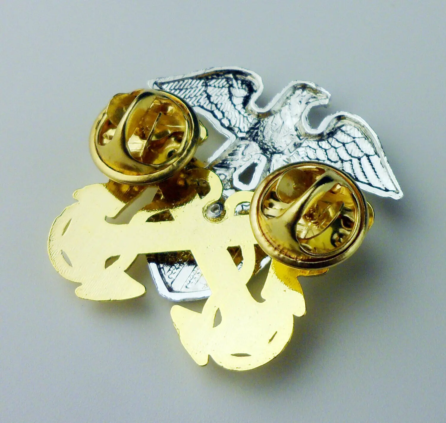 tomwang2012. Metal US Navy Beret Cap Badge Pin-1726