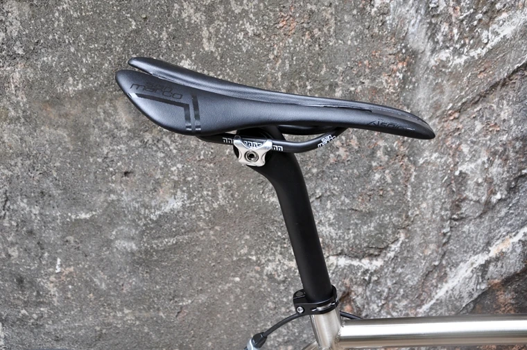 Excellent DARKROCK(DR) Sepat Road Bikes 700C shi mano 105/5800 Groupset 7.9kg light cycling bicycle CR-MO 4135 Heating Treated Carbon 6