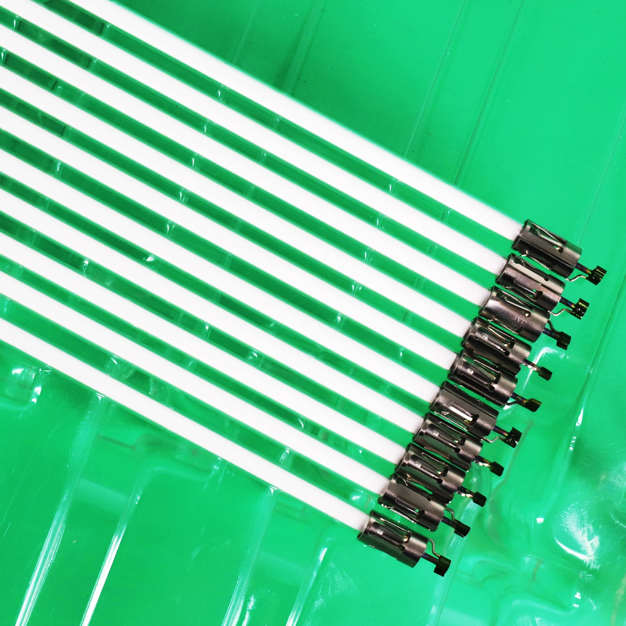 32 &LCD CCFL  Ʈ 704MM x 3.4MM,   ִ  32 ġ 32a33 lcd-32D30-BK LCD-32Z330A TV MPanel new