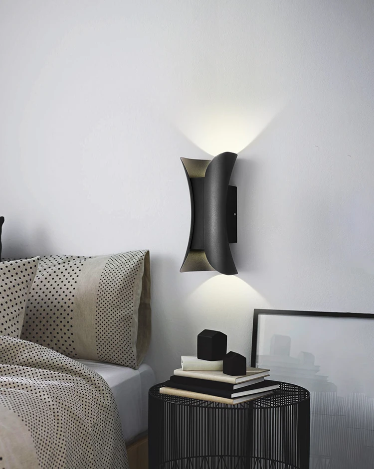 Дизайн, модный светодиодный настенный светильник для прикроватной тумбочке, современный зеркальный передний свет, черный и белый, законченный, скандинавский светодиодный настенный светильник AC220V110V