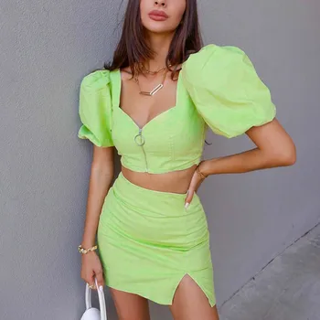 

Sexy Women Two Pieces Set Crop Tops Short Puff Sleeves with Mini Skrits Slit Package Hip Jupes Fashion suits Black Light Green