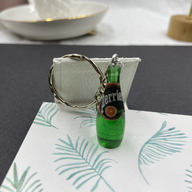 Women/Men's Fashion Handmade Resin Vodka bottle Key Chains Key Rings Alloy Charms Gifts Wholesale