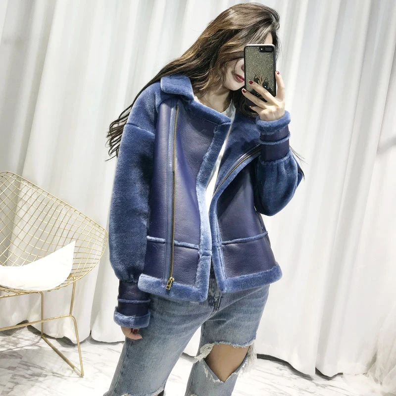 Зимние женские пальто из искусственной кожи, настоящая овечья шерсть, меховые лоскутные куртки размера плюс, свободная верхняя одежда, пальто пилота W1558