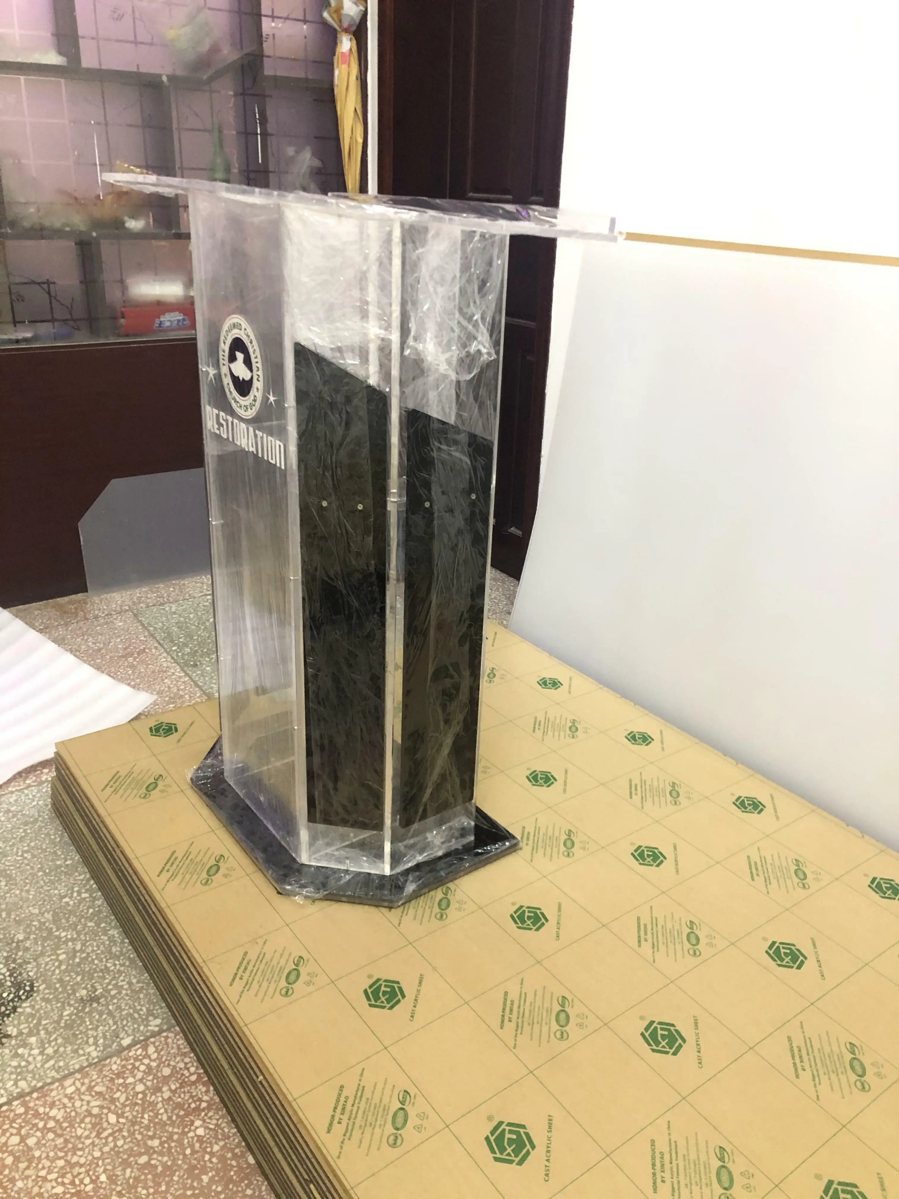 Трибуна из прозрачного оргстекла кафедра акрилового дерева церковная