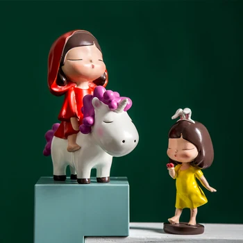 

Christmas Decorations Resin Girl Model Mini Figures Home Decoration Accessories Modern Fairy Garden Room Decor Birthday Gifts