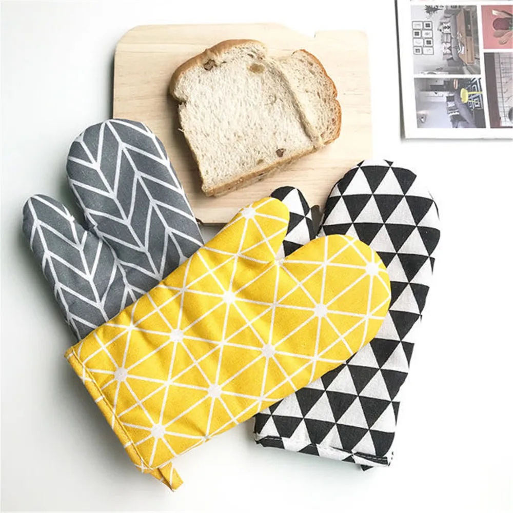Kitchen Gloves Kitchen Thickened Heat-insulating Gloves Microwave Oven Special Household Anti-scalding Gloves High Temperature Baking Tools 1PC