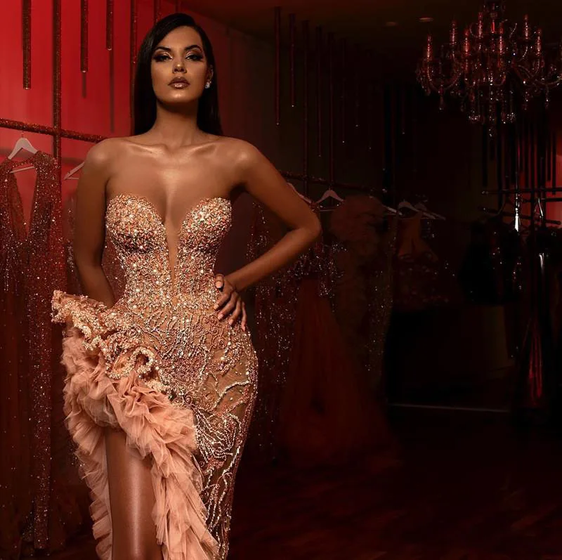 Online Aso Ebi Champagne Blush Meerjungfrau Prom Kleider 2020 Sparkly Perlen Rüschen Hohe Slit Schatz Arabisch Abendkleid Anlässe Kleid