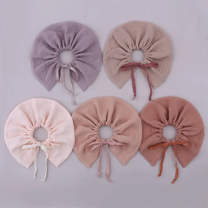 New Design Baby Bibs Cotton Accessories Fashionable Feeding Solid Color Burp Cloth Newborn Drool Bibs Apron Cotton Bandana Bibs