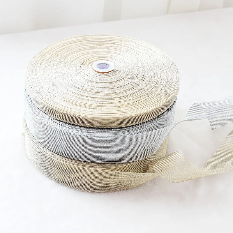 11065311742_965735632