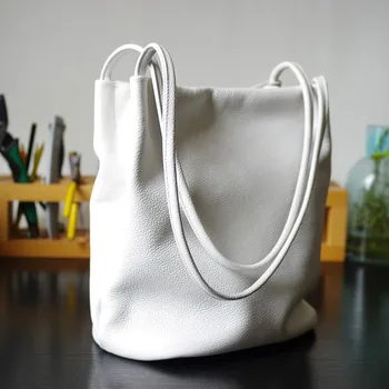 

2020 Women's Large Capacity Soft Leather Bucket Bag Casual Verticle Shoulder Tote Bag Shopping Bag