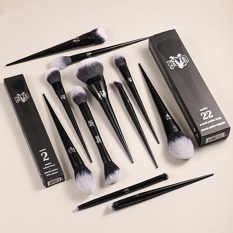 bruger køn Male KVD Makeup Brushes Set Cosmetic Foundation Powder Blush Eye Shadow Blending  Concealer Brush Professional Makeup Tools Maquiagem