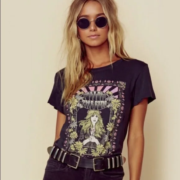 Short Sleeve Chic Women T-shirts 