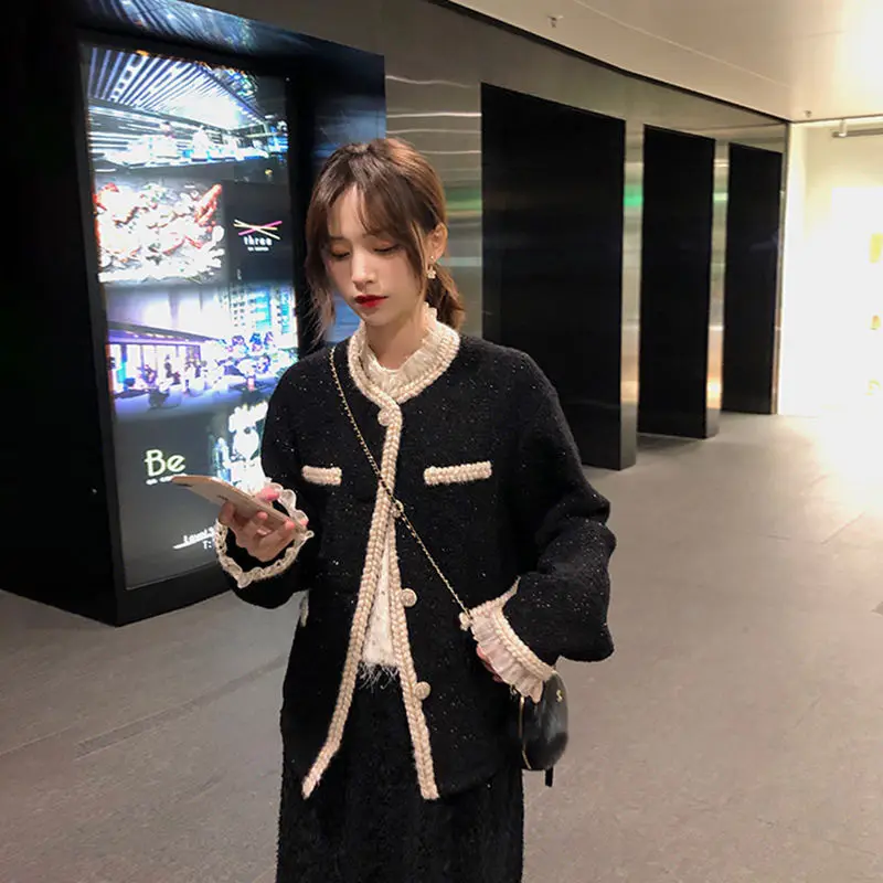 

European Trend Palace Style Lace Stitching Fake Two Pieces of Bright Silk Tweed Small Fragrance Jacket