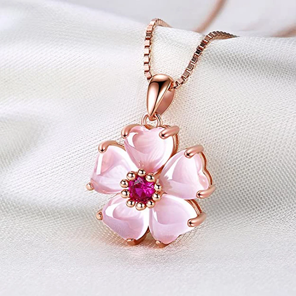Gift Necklaces for Women Design Delicate Rose Flower Zircon Pendant Necklace Rose Gold Plated Charms Rose Fresh Sweet Collarbone Chain Fashion Simple