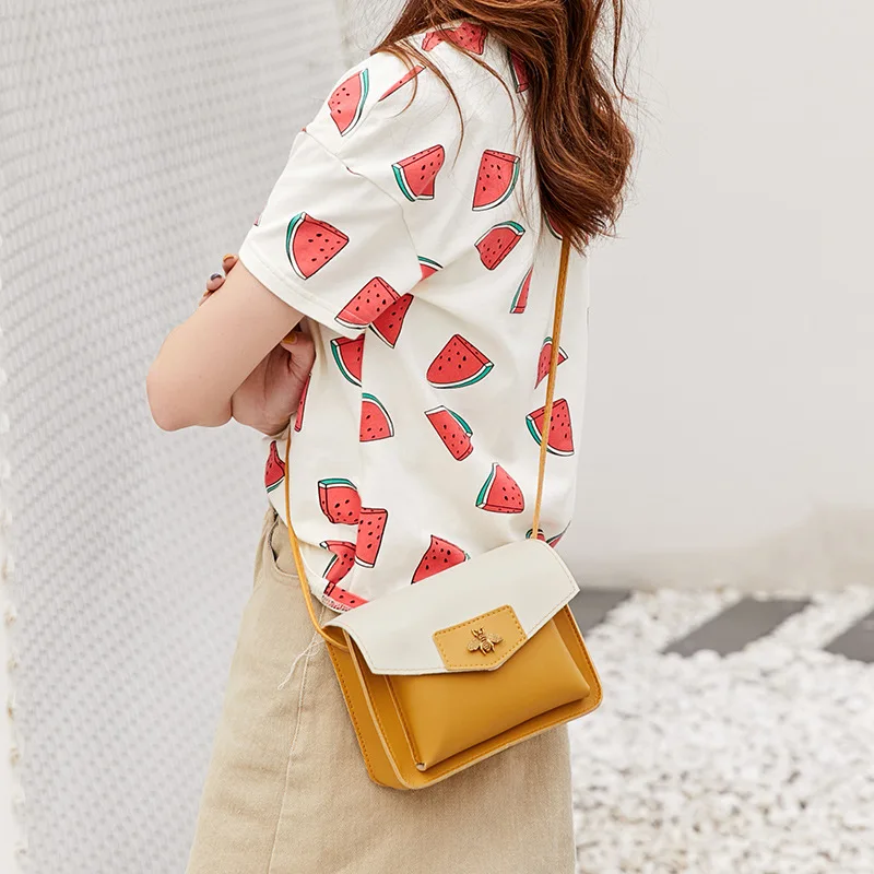 

2018 New Style WOMEN'S Bag Cool Bees Square Sling Bag Shoulder Handbag Mini Mobile Phone Bag Lock Small Bag