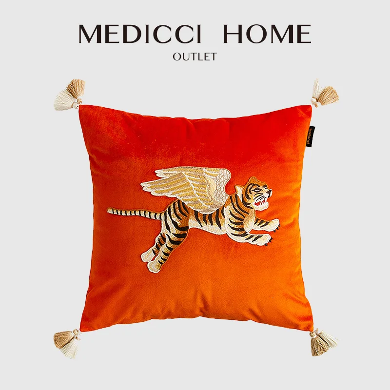 

Medicci Home Cushion Cover Farmhouse Style American Country Retro Fly Tiger Embroidery Sofa Pillow Case Luxury Velvet 18X18Inch