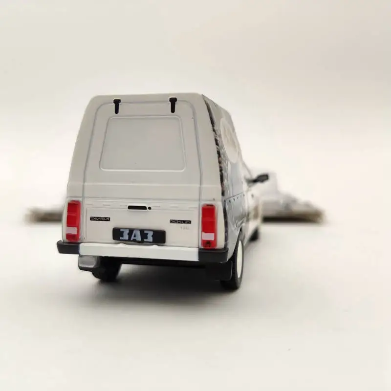 ДеАгостини 1:43 ЗАЗ-1305 СССР литые модели автомобилей игрушки