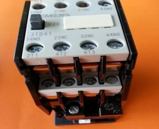 3TB4122-0XM0 1 шт. контактор SIEMENS
