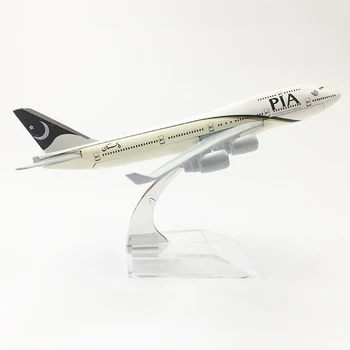 

1/400 Scale Diecast Airplane Pakistan Airlines PIA Boeing 747 Metal Aircraft Airbus Model Toys for Children Collections Gift