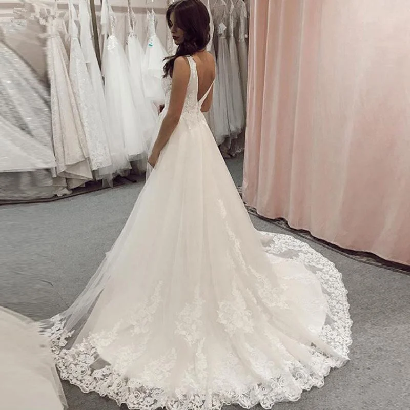 Elegant-Wedding-Dresses-2020-Sleeveless-V-Neck-Sexy-Open-Back-A-Line-Court-Train-Lace-Appliques (1)