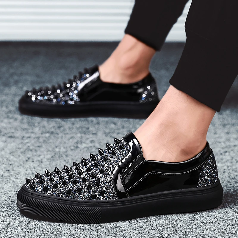 England style men casual stage punk wear comfortable rivet loafers genuine leather shoes slip on lazy shoe flat platform sneaker