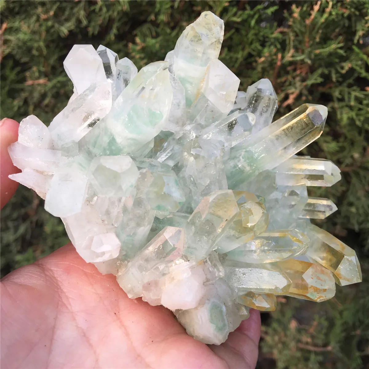 1 шт. натуральный зеленый Ghost Phantom Quartz кристалл кластера Исцеление образец отправлен случайным образом