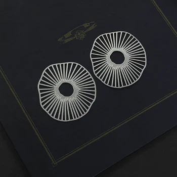 

Making Jewelry Findings Small Size Stainless Steel Bead Metal Pendant Laser Cut Lotus Leaf Steel Charm For DIY Necklace Earrings