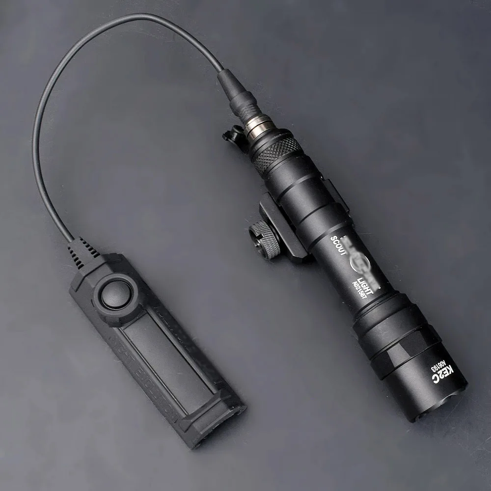 M600-M600B-Scout-Light-Tactical-LED-Mini-Flashlight-20mm-Picatinny-Hunting-Keymod-Rail-Mount-Weapon-light.jpg_Q90.jpg_.webp (3)