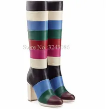 Модные кожаные сапоги до колена на не сужающемся книзу массивном каблуке радужного цвета; новые женские высокие сапоги на платформе смешанных цветов; большие размеры