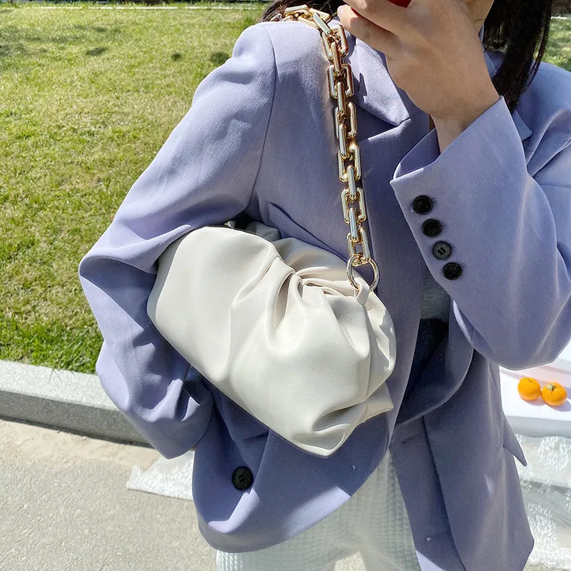 

ORYANA Gold Chain PU Leather Bags for Women Minimalist Classic Armpit Bag Shoulder Handbags Solid Color Travel Handbag Purses