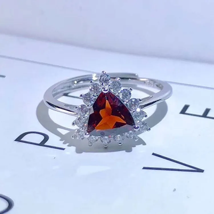 

925 Silver Natural Pigeon Red Blood Garnet Ring Adjustable Adjustable Whole Net Strobe Red Charming