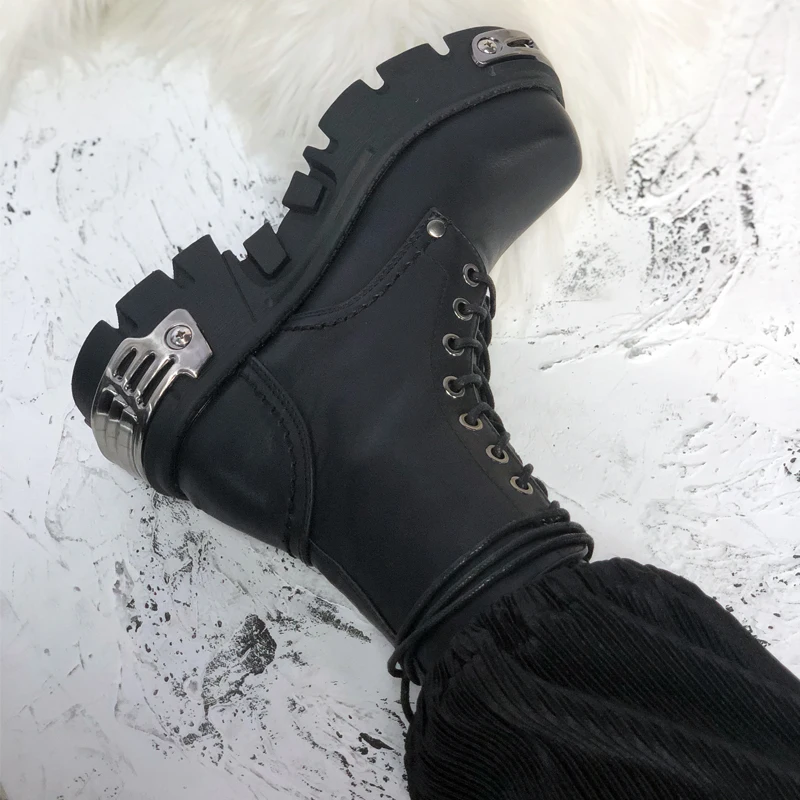 Punk Motorcycle Boots Black Leather Ankle Boots for Women Ins Street Style Lace up Platform Women Martin Boots Winter Shoes