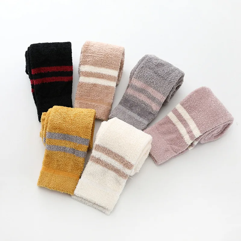 

Coral Velvet Baby Underpants Autumn And Winter Cotton Thick Warm Men And Women Baby Capri Pants Newborns Crawler 0-4-Year-Old