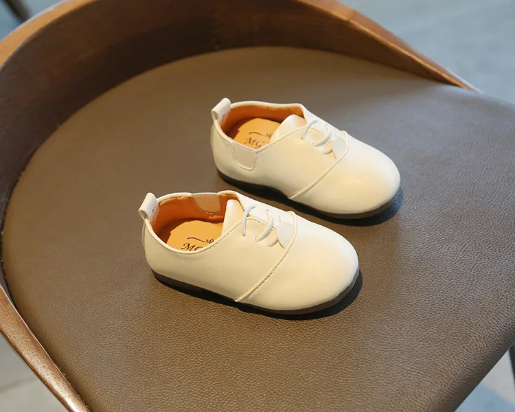 2021 New Spring Children Casual Shoes White Dress Shoes Girls Boys Soft Bottom Black Brown Kids Leather Shoes Slip On E02133 2021 New Spring Children Casual Shoes White Dress Shoes Girls Boys Soft Bottom Black Brown Kids Leather Shoes Slip On E02133