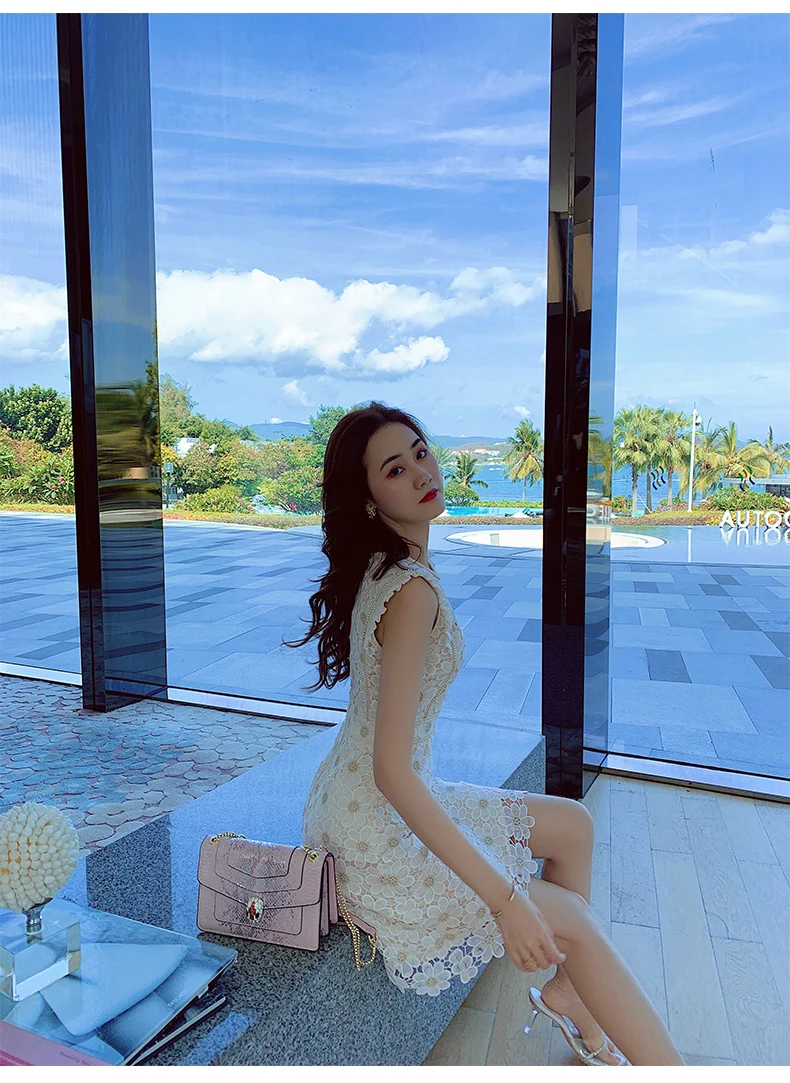 Women Lace Embroidery Dresses For Party 2021 Women'S Summer New Temperament Slim Round Neck High Waist Fashion Dress Office Lady