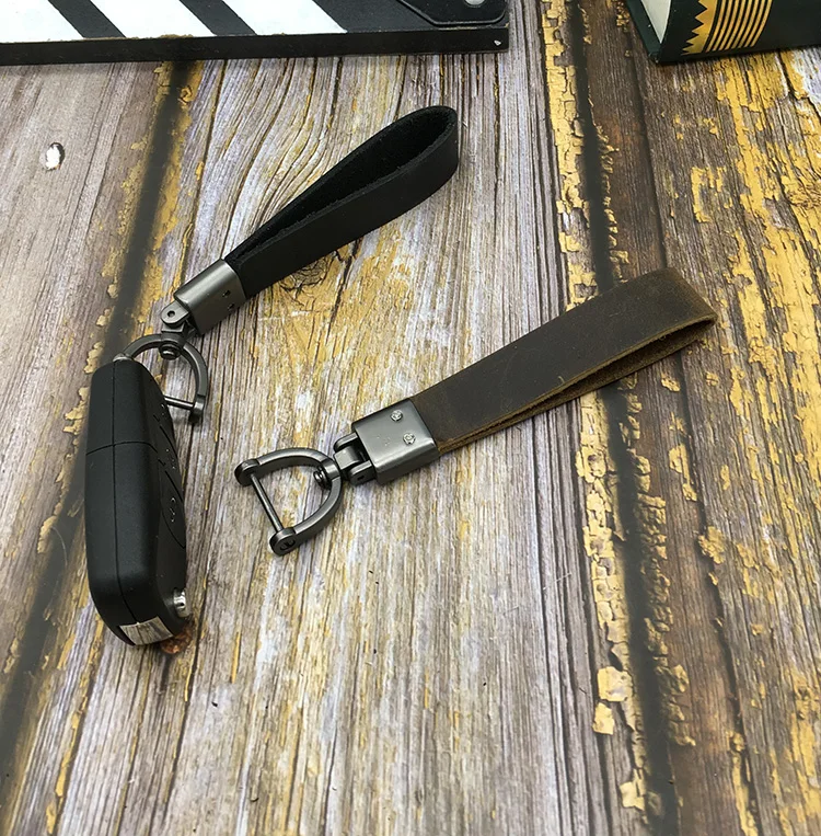 

Car keychain for Mercedes-Benz BMW Cadillac car key chain key chain horseshoe buckle high-grade leather zinc alloy keychain
