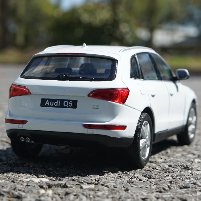 Модель спортивного автомобиля WELLY 1:24 Audi Q5 SUV модель из сплава украшение коллекция